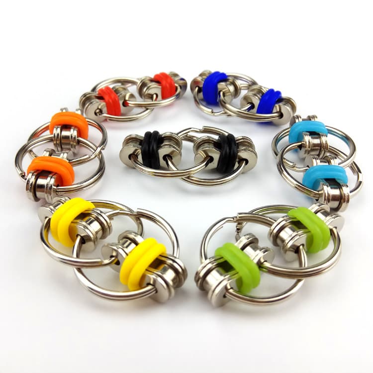 Fidget cube decompression chain vent decompression chain bicycle chain metal keychain toy cross border