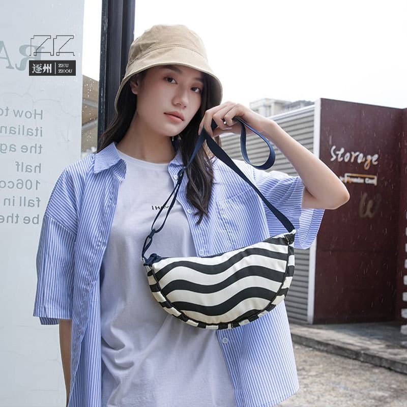 2025 New Women's Bag All-match Fashion Design Printed Dumpling Bag Shoulder Bag Dumpling Bag Casual Bag Women's Satchel