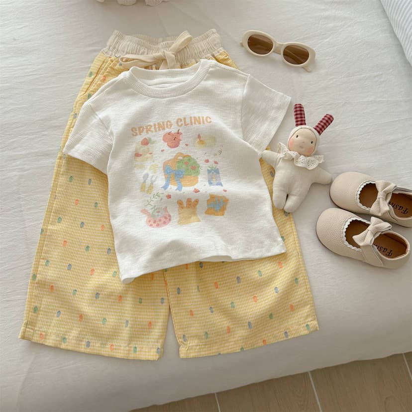 Girls' Summer suit 2025 New Korean-style Cartoon Printed Short-sleeved T-shirt Women's Baby Wide-leg Pants Two-piece Fashionable Set