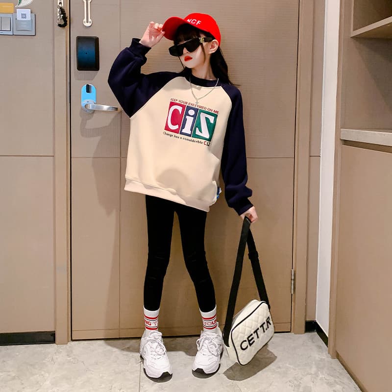 Girls' sweater Spring and Autumn 2023 new Korean style western style children's clothing spring clothes bottoming shirt medium and large children's fashionable top