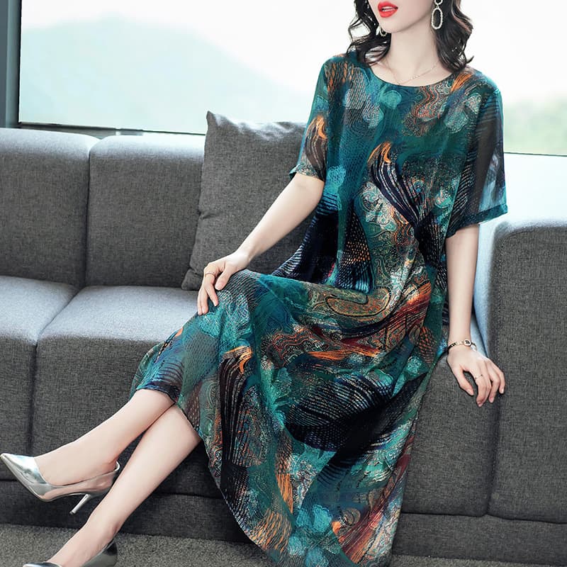 2022 new summer middle-aged and elderly mothers wear imitation ice silk short sleeve dress belly covering slimming plus size over-the-knee skirt