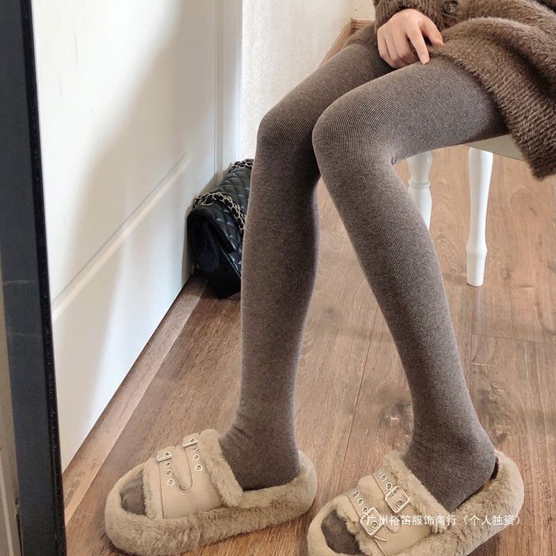 Autumn and Winter Fleece-Lined Thickened Milk Coffee Color Pantyhose, Warm and Slimming Gray Footed Socks, Coffee Color Leggings for Women