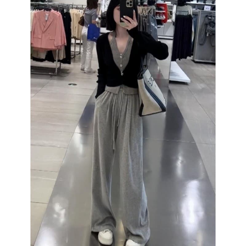 2025 Autumn Set: Black Halter Neck Fake Two-Piece Knitted Top and Gray Wide-Leg Pants Two-Piece Set, Lazy Casual Style
