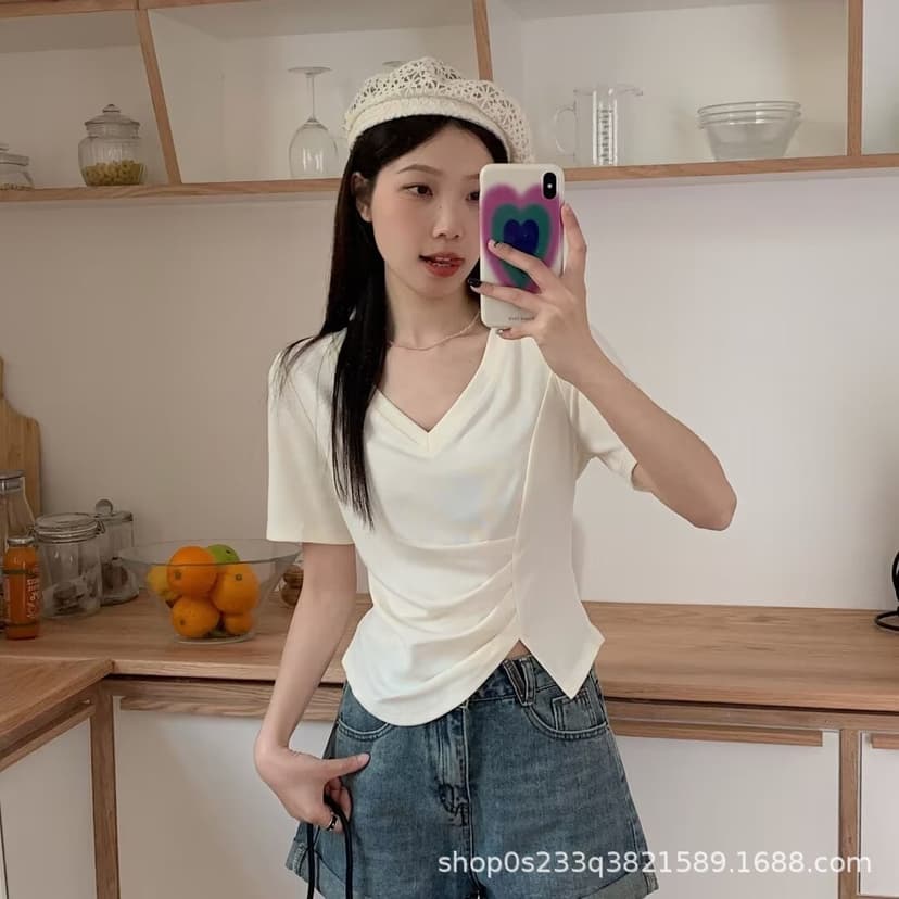 V-neck T-shirt Short-sleeved 2025 New Style Shoulder Chicken Heart Collar Summer Fashionable Brand Casual All-match Top