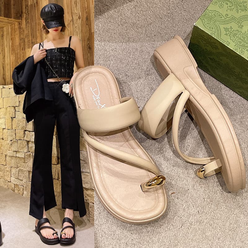 Southeast Asian Thong Slippers for Women's Summer Outer Wear New Fashion Thick-Soled French Skirt Casual Flip-Flops Beach Sandals